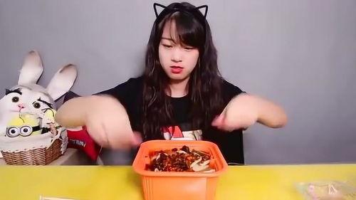 网红辣条大小姐,网红辣条界的“带货女王”