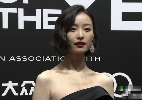 明星用什么灯变黑,揭秘他们使用的神秘灯具