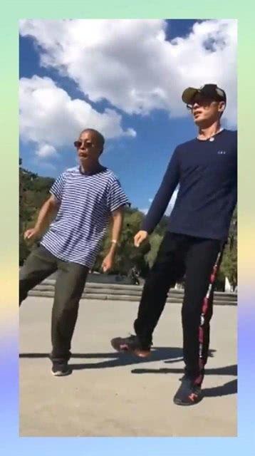 网红打鼓小伙子是谁,揭秘网红打鼓小哥哥的传奇之路