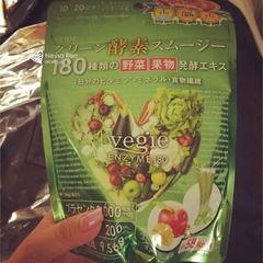 明星喝康宝莱,康宝莱饮品助力健康生活